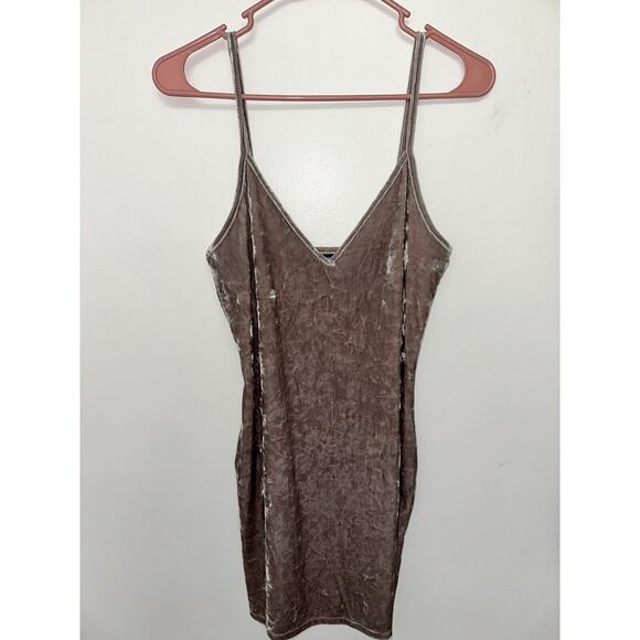 2 Velvet Dress Lot Medium Black Cotton On Silver Gray Slip Forever 21 Velour - Picture 2 of 9